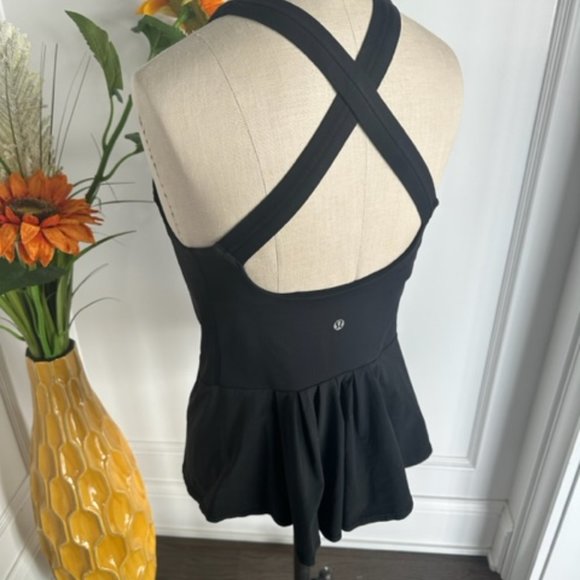 lululemon Pleated Criss cross back tank - Picture 2 of 16